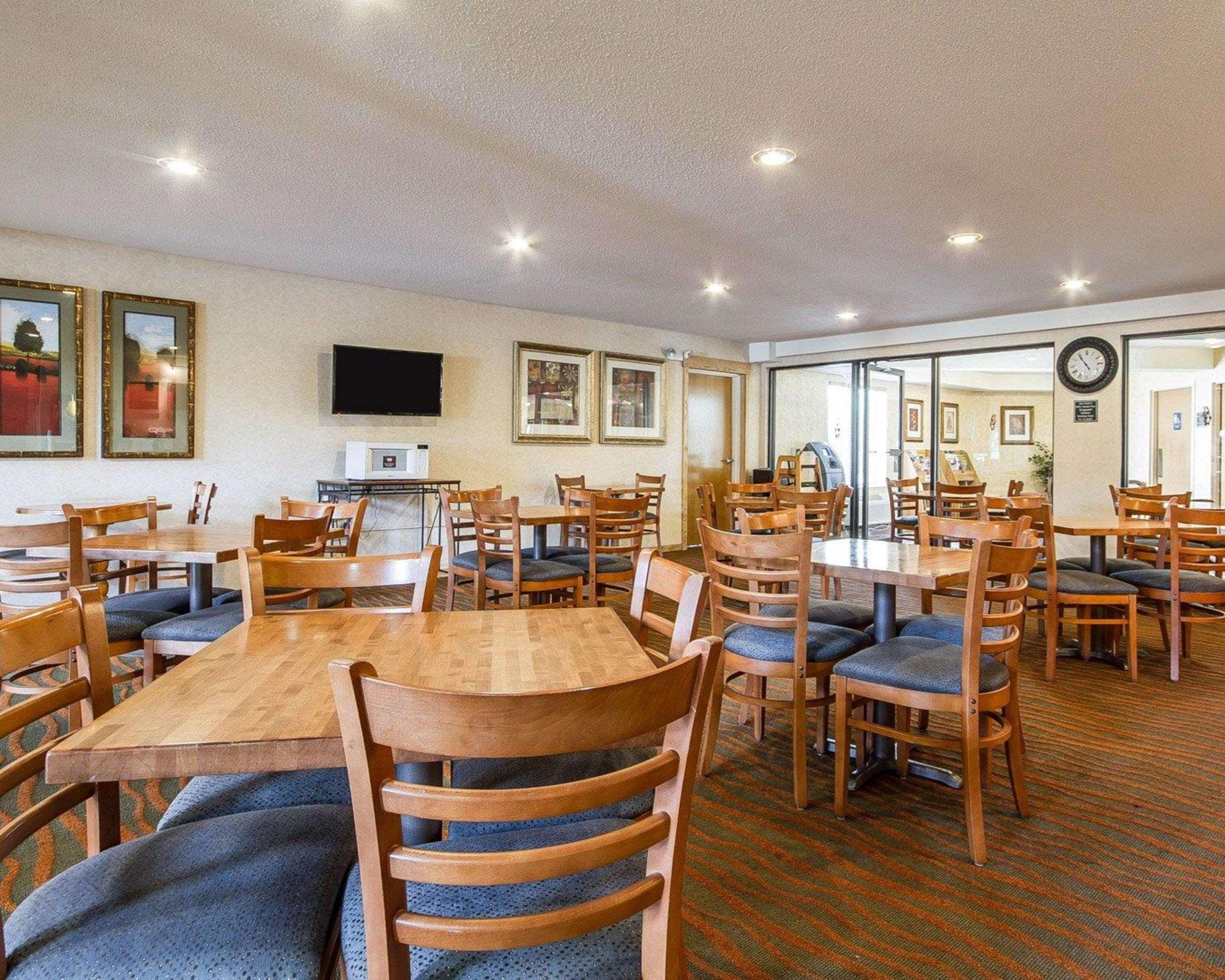Hotel Comfort & I-94 Black River Falls