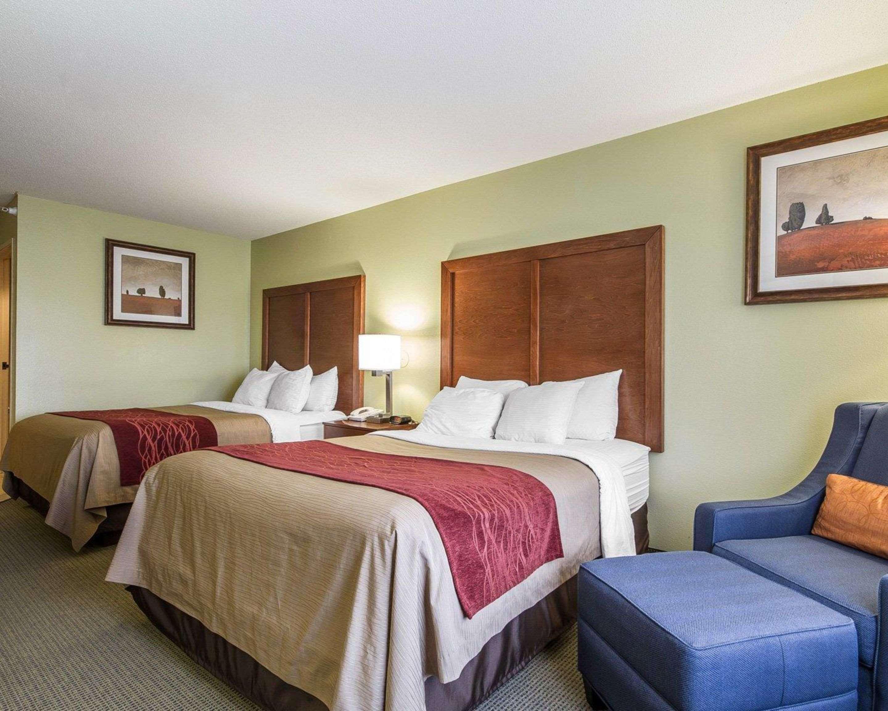 Comfort & I-94 Hotel 2*