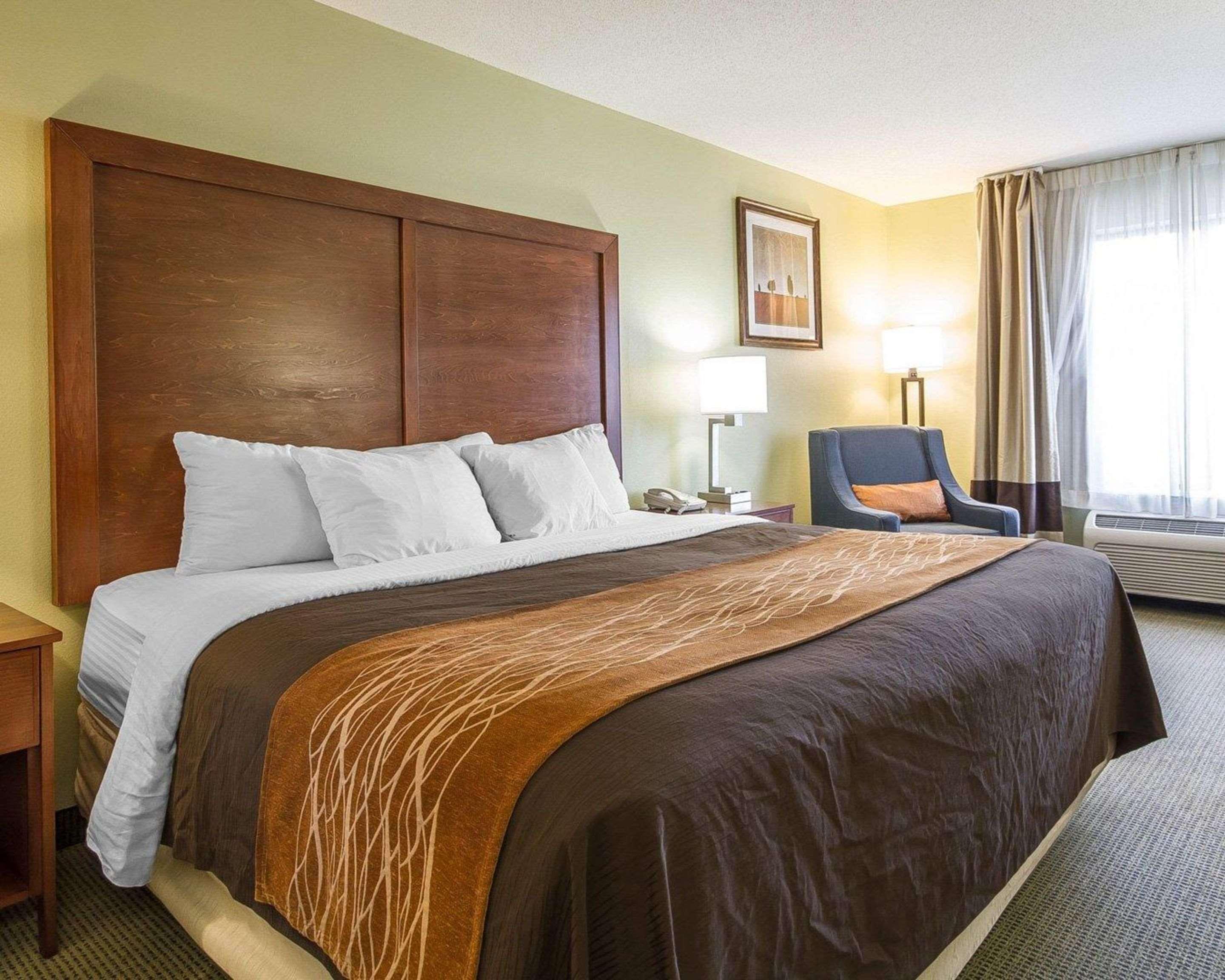 Hotel Comfort & I-94 2*