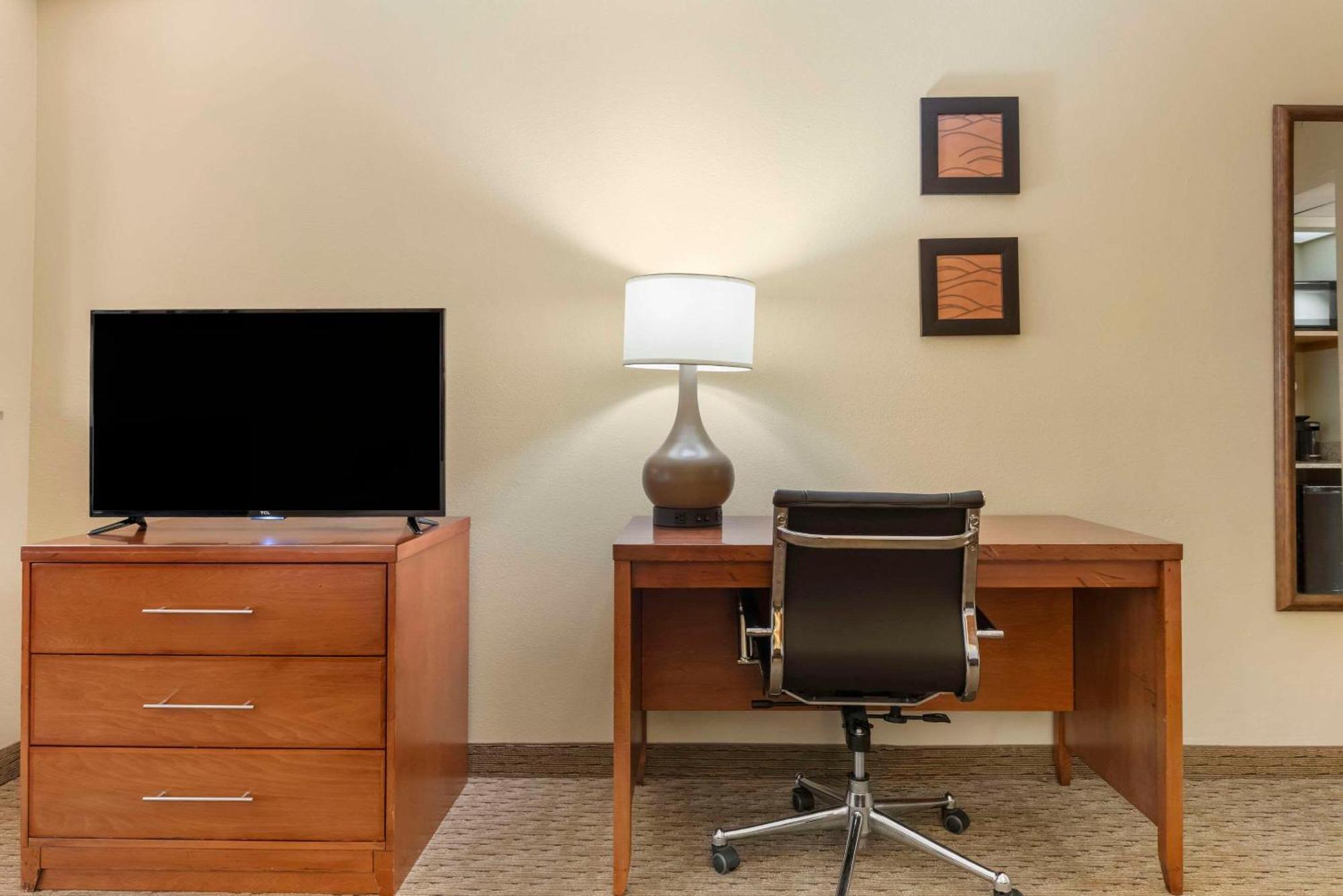 Hotel Comfort & I-94 2*