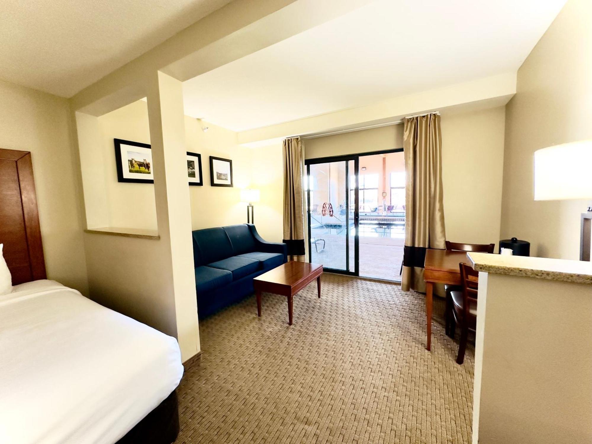 Hotel Comfort & I-94 2*