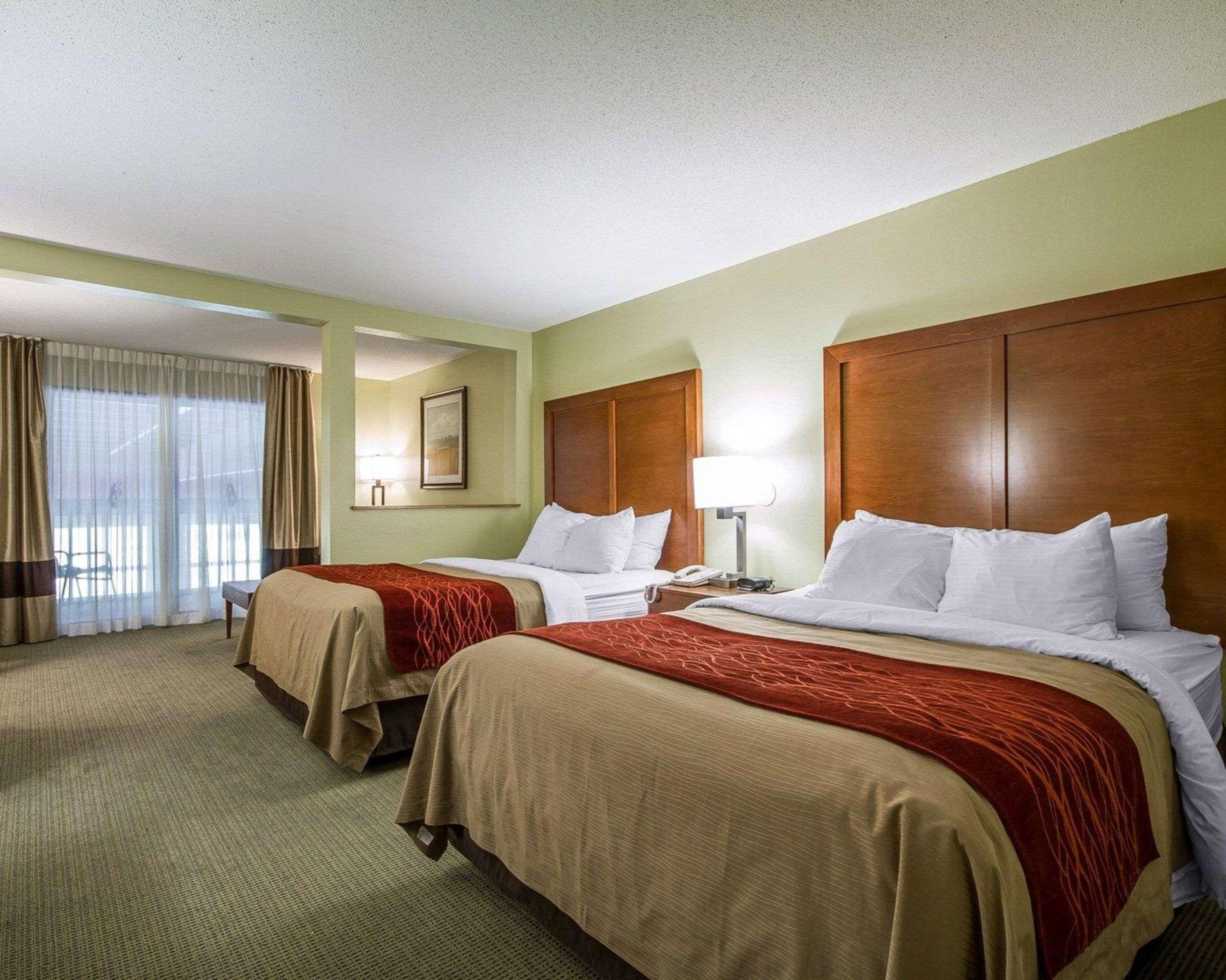 Comfort & I-94 Hotel 2*