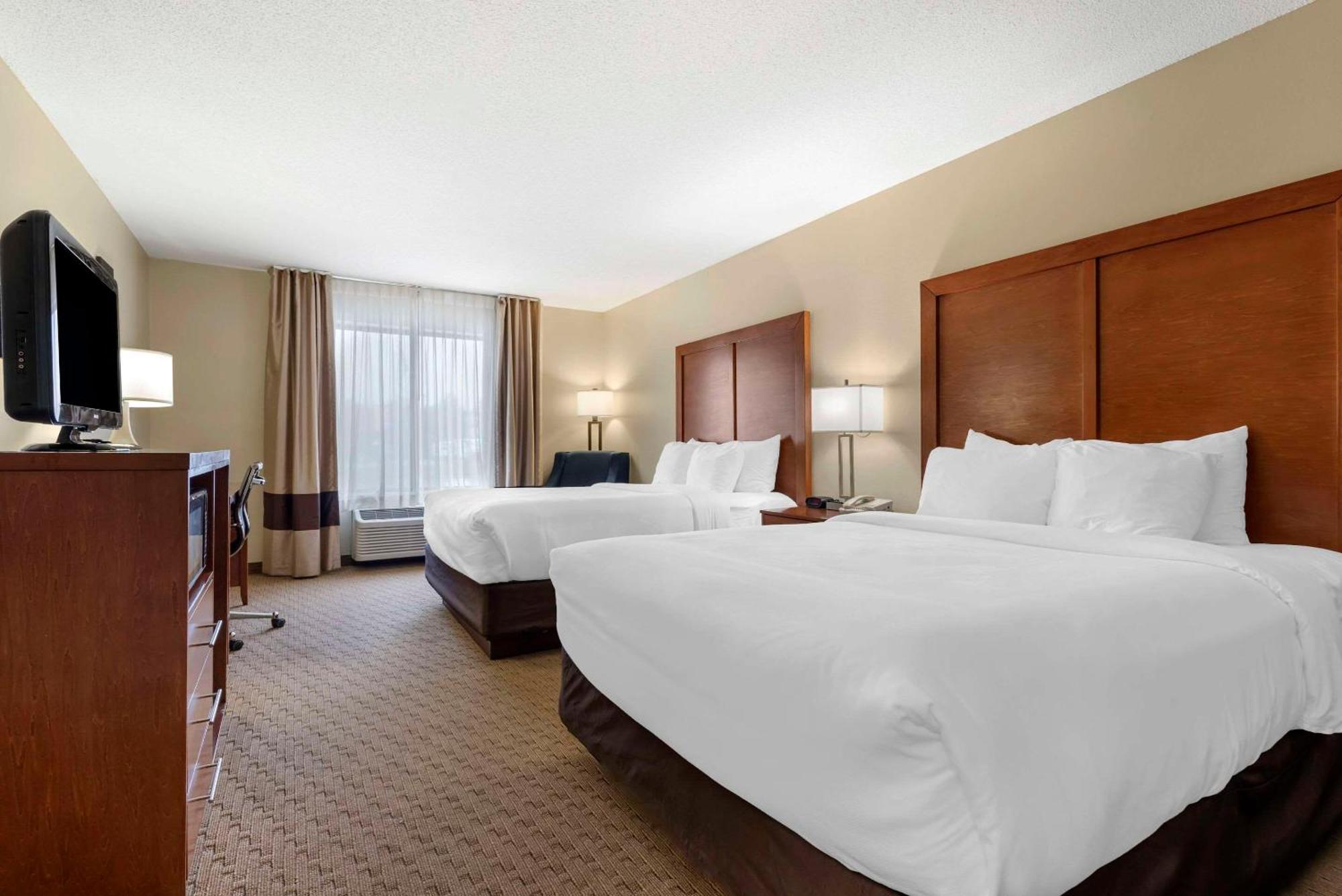 Comfort & I-94 Hotel 2*