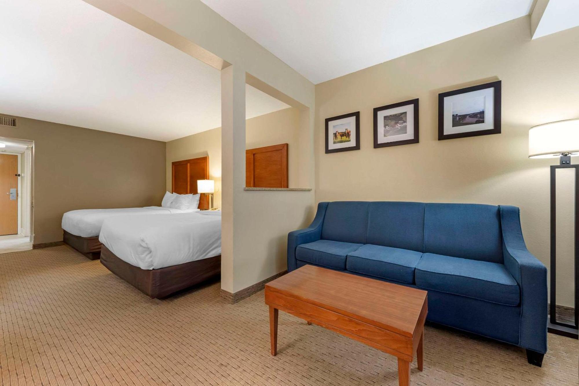 Hotel Comfort & I-94 2*