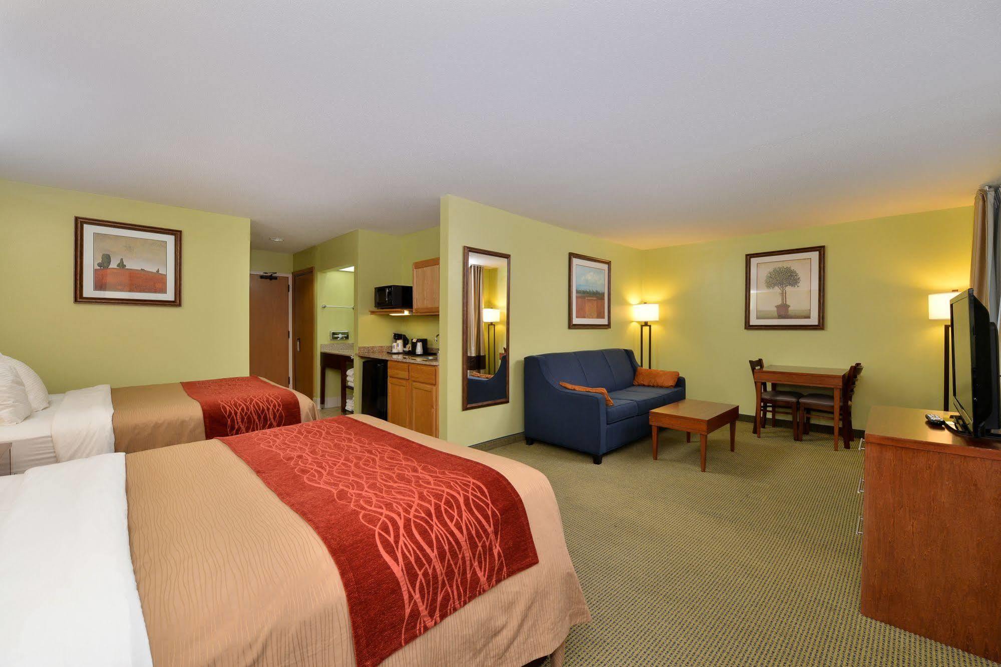 Hotel Comfort & I-94 Black River Falls